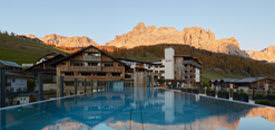 Dolomiti Wellness Hotel FANES Dolomiti Wellness Hotel FANES